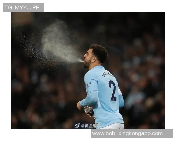 沃克谈离队原因：希望更多出场时间不后悔但不应在艰难时刻离开曼城