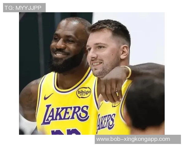 詹姆斯团队呼吁湖人谨慎安排出场时间他将缺席季前赛首战